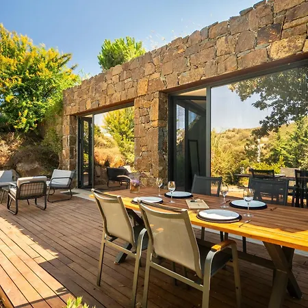Villa Bodroombnb Fully Private In Yalikavak For 20 Guests ,2 Pools & Botanical Garden Ideal For Events, Families & Friends